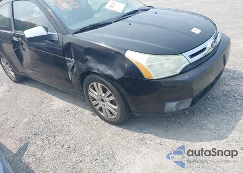 2008 Ford Focus Se/Ses z USA, uszkodzony, nr VIN 1FAHP33N28W202666